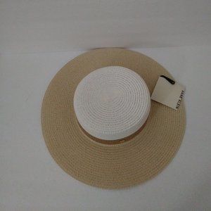 Anne Klein Sophisticated Spring Summer Hat Beige White & Tan